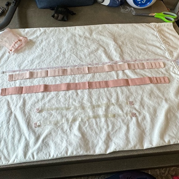 Victoria secret bra extended straps pink & clear - Picture 2 of 3